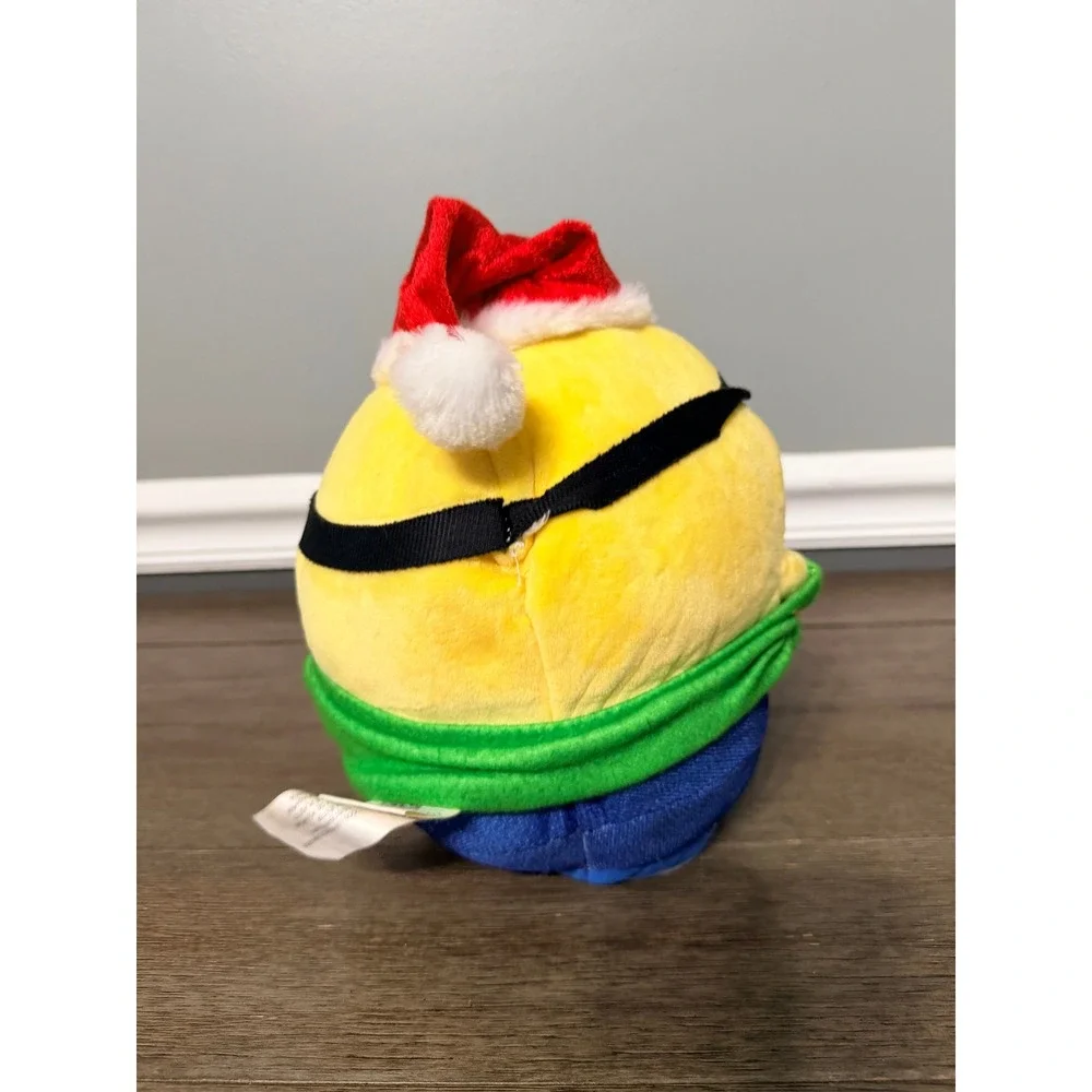 Illumination Minions The Rise of Gru‎ Christmas Santa Plush